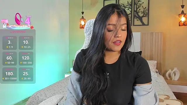 Camila Bustamante online show from 7, 10, 2025