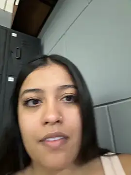 Camila Bustamante online show from 25, 10, 2025