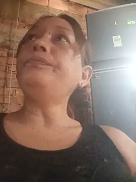 marinita13 online show from 27, 5, 2026