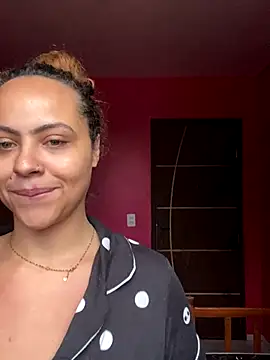 Chloe Leaozinho online show from 7, 10, 2025