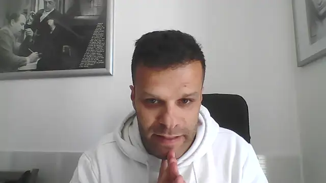 Snapshot of FROCETTO93 chatting on 27, 4, 2026 FROCETTO93 online show from 27, 4, 2026