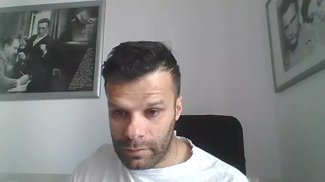 Snapshot of FROCETTO93 chatting on 5, 5, 2026 FROCETTO93 online show from 5, 5, 2026