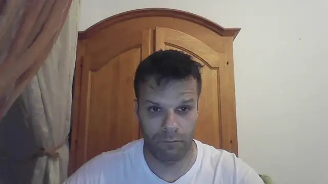 Snapshot of FROCETTO93 chatting on 10, 5, 2026 FROCETTO93 online show from 10, 5, 2026