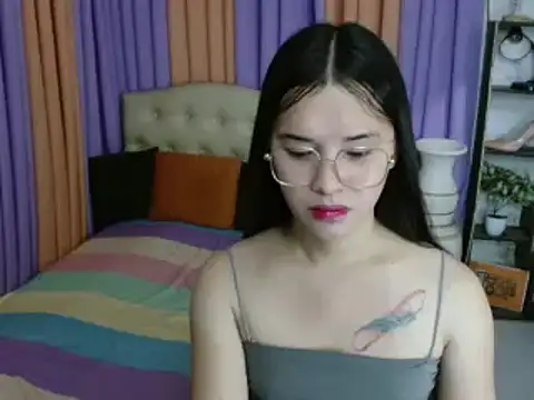 SeductiveAppleTS online show from 3, 12, 2025