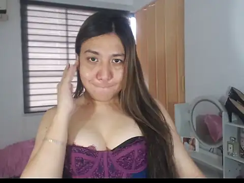 stellahugeX online show from 9, 2, 2026