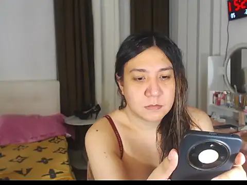Snapshot of stellahugeX chatting on 28, 4, 2026 stellahugeX online show from 28, 4, 2026