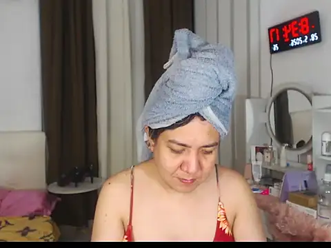 Snapshot of stellahugeX chatting on 28, 5, 2026 stellahugeX online show from 28, 5, 2026