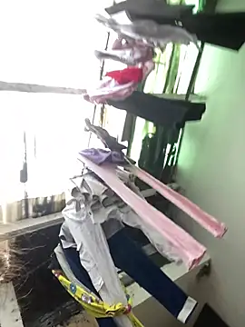 juliana-mancini online show from 13, 11, 2025