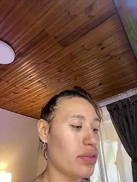 juliana-mancini online show from 2, 4, 2026