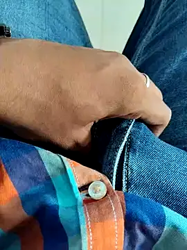 Snapshot of ddllrr224 chatting on 4, 11, 2025 ddllrr224 online show from 4, 11, 2025