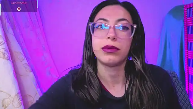 Miranda sexlove  online show from 1, 2, 2026