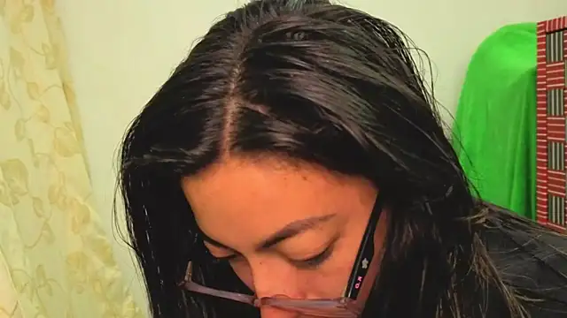 Miranda sexlove  online show from 2, 2, 2026