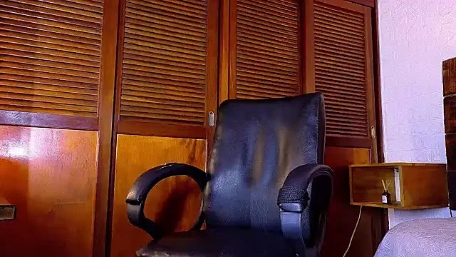 ALANNFERRER online show from 1, 12, 2025