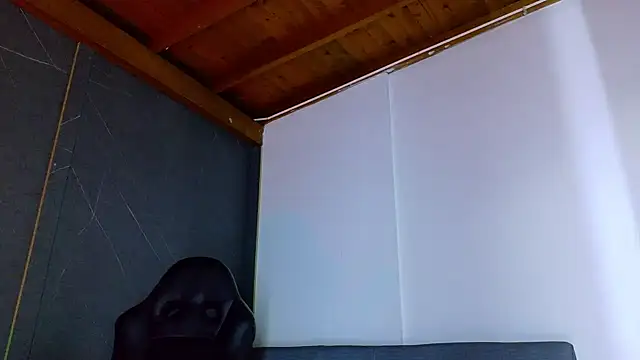 Snapshot of ALANNFERRER chatting on 3, 2, 2026 ALANNFERRER online show from 3, 2, 2026