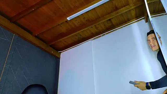 Snapshot of ALANNFERRER chatting on 11, 2, 2026 ALANNFERRER online show from 11, 2, 2026