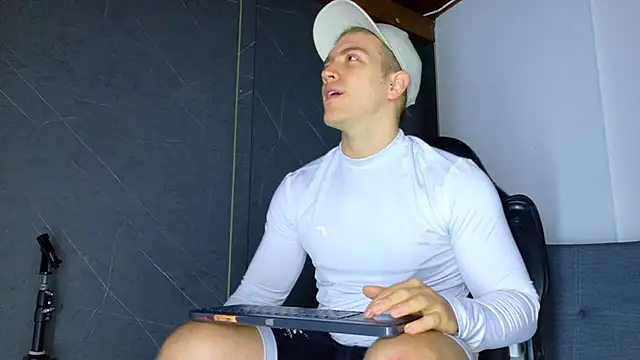 Snapshot of ALANNFERRER chatting on 18, 2, 2026 ALANNFERRER online show from 18, 2, 2026