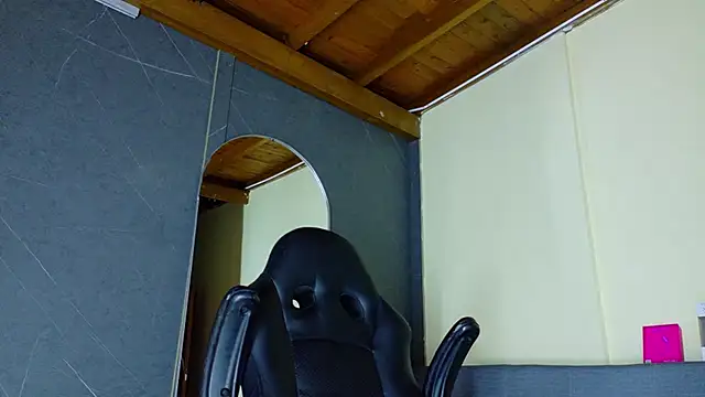 Snapshot of ALANNFERRER chatting on 28, 2, 2026 ALANNFERRER online show from 28, 2, 2026