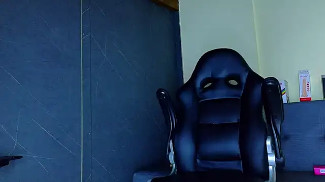 Snapshot of ALANNFERRER chatting on 5, 3, 2026 ALANNFERRER online show from 5, 3, 2026