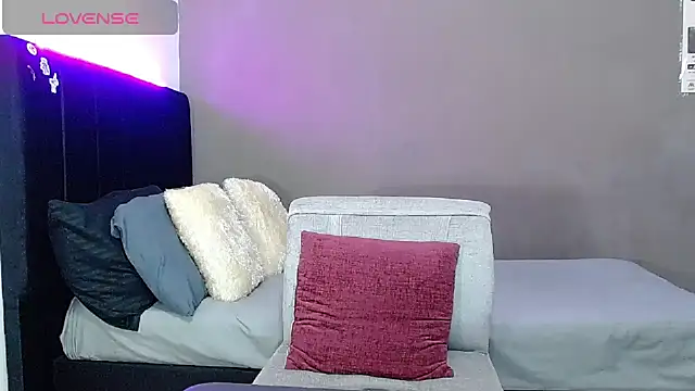 Matteo12  online show from 2, 4, 2026