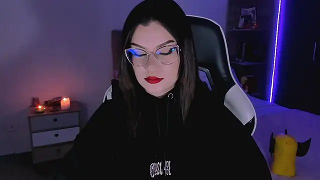 OphelianaRose33 online show from 9, 10, 2025