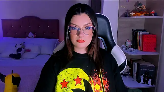 OphelianaRose33 online show from 21, 2, 2026