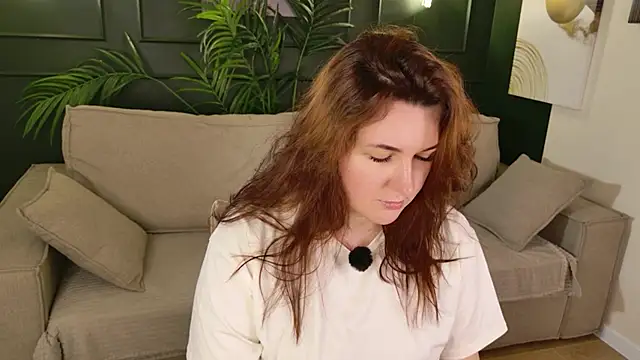 Snapshot of love_me__tonight_ chatting on 15, 5, 2026 love me tonight online show from 15, 5, 2026