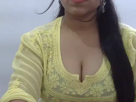 Snapshot of LIYO_ chatting on 26, 6, 2026 LIYO online show from 26, 6, 2026