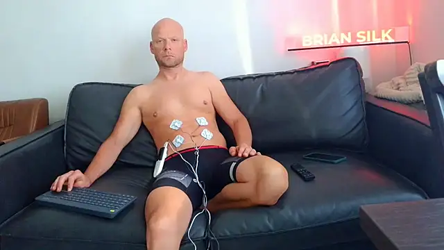 BRIANSILK77 online show from 29, 5, 2026