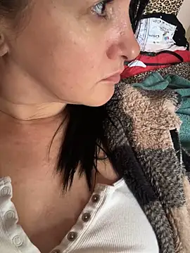 TriumphLove online show from 2, 10, 2025