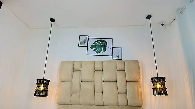 Cinthiabaker online show from 11, 4, 2026