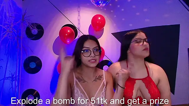 Snapshot of Lilith_and_Khloe chatting on 14, 2, 2026 Lilith and Khloe online show from 14, 2, 2026