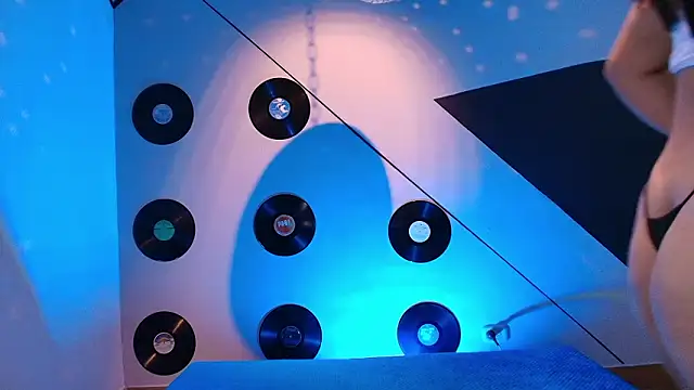 Snapshot of Lilith_and_Khloe chatting on 15, 2, 2026 Lilith and Khloe online show from 15, 2, 2026