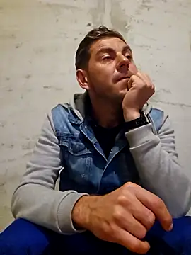 Alex-andru88 online show from 21, 10, 2025