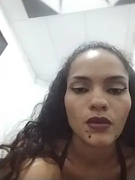 Karen Ariass online show from 7, 6, 2026