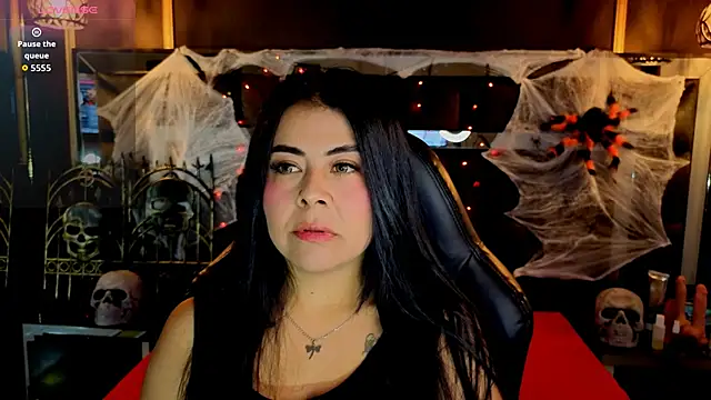 Aniajoness  online show from 15, 10, 2025