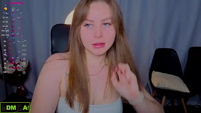 MikaBloom online show from 16, 11, 2025