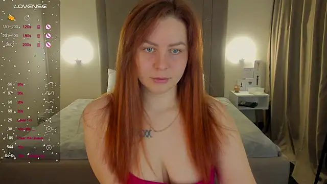 MikaBloom online show from 22, 12, 2025