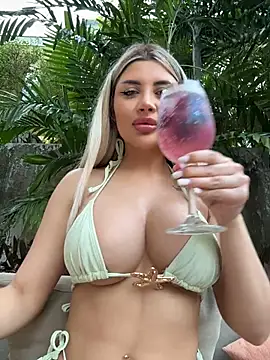 Monique Celeste online show from 29, 3, 2026