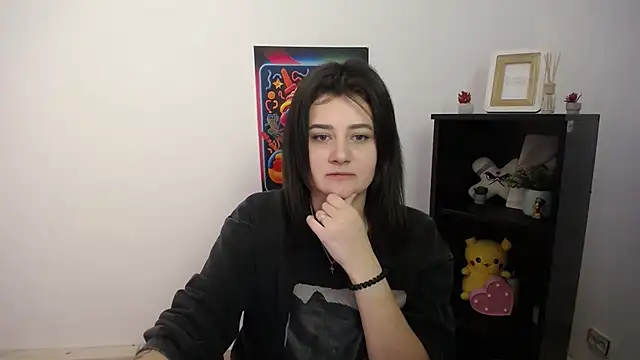 Katrin kiss  online show from 17, 10, 2025