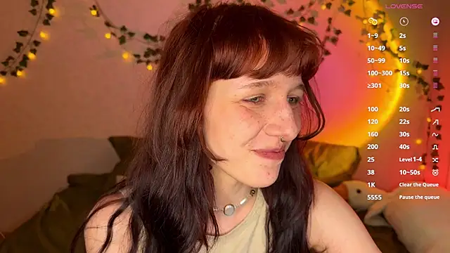 LeelooYolo online show from 5, 6, 2026