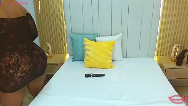 WildScarlet online show from 27, 10, 2025