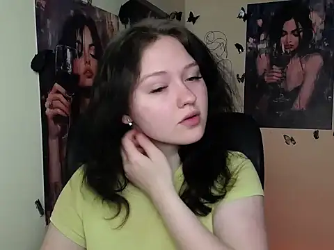 LadyAlice  online show from 9, 4, 2026