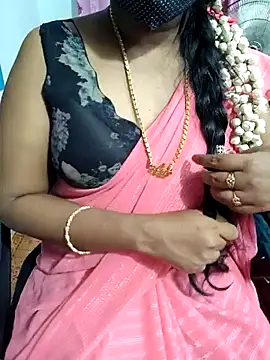 Snapshot of lolida69thamil chatting on 8, 5, 2026 lolida69thamil online show from 8, 5, 2026