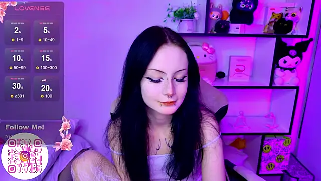 MiaScarlettt online show from 13, 12, 2025