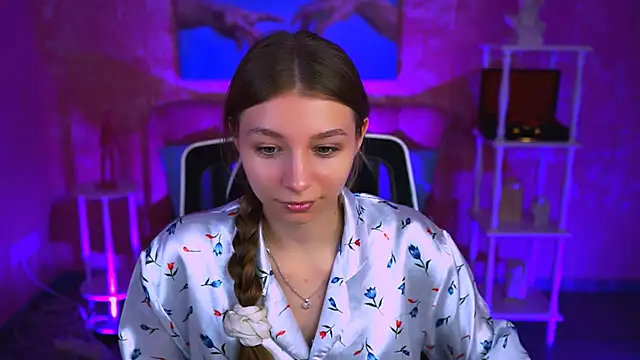 JulieDaniel online show from 22, 9, 2025