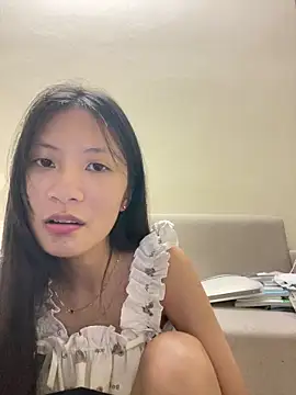 Lil-Gi online show from 30, 10, 2025