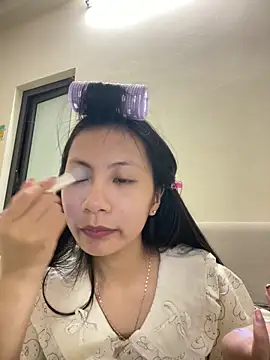 Lil-Gi online show from 15, 12, 2025