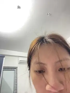 Lil-Gi online show from 9, 4, 2026