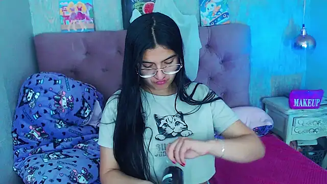 laurenelove online show from 25, 10, 2025