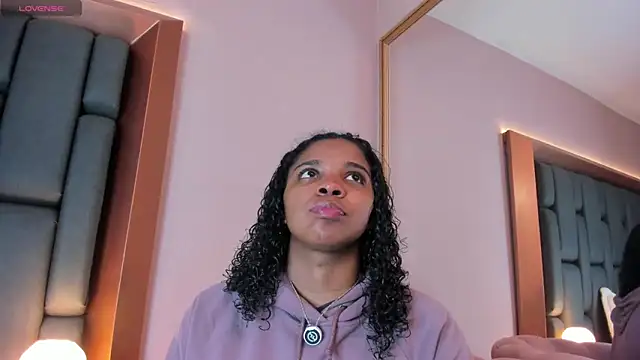 LisaMendez online show from 26, 3, 2026